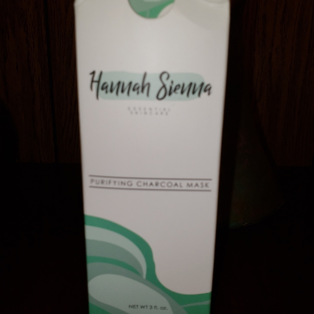 Hanna Sienna Purifying Charcoal Mask
